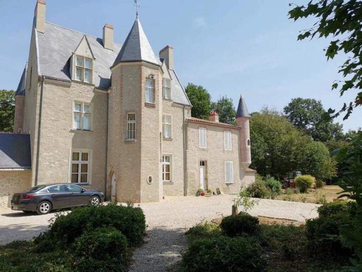 Pose d’enduit à pierre vue Les Herbiers